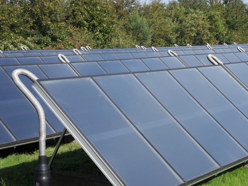 Solární kolektor Dánsko Solární teplárna Zdroj SUNSTORE