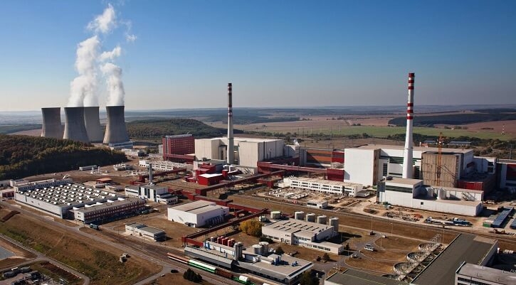 Areál jaderné elektrárny Mochovce. Zdroj: Slovenské Elektrárne