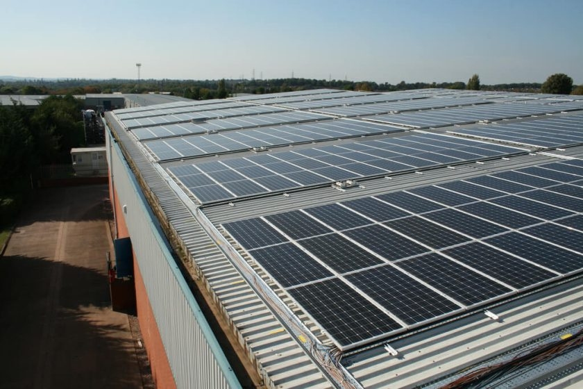 Střešní solární panely