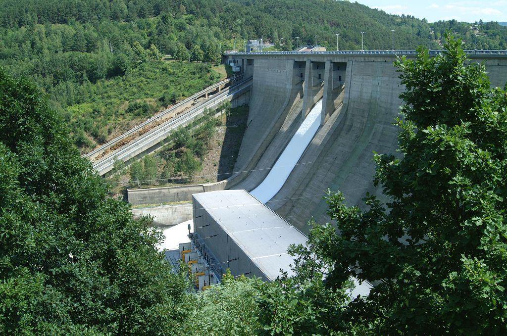 Hráz přehradní nádrže Orlík (zdroj ČEZ)