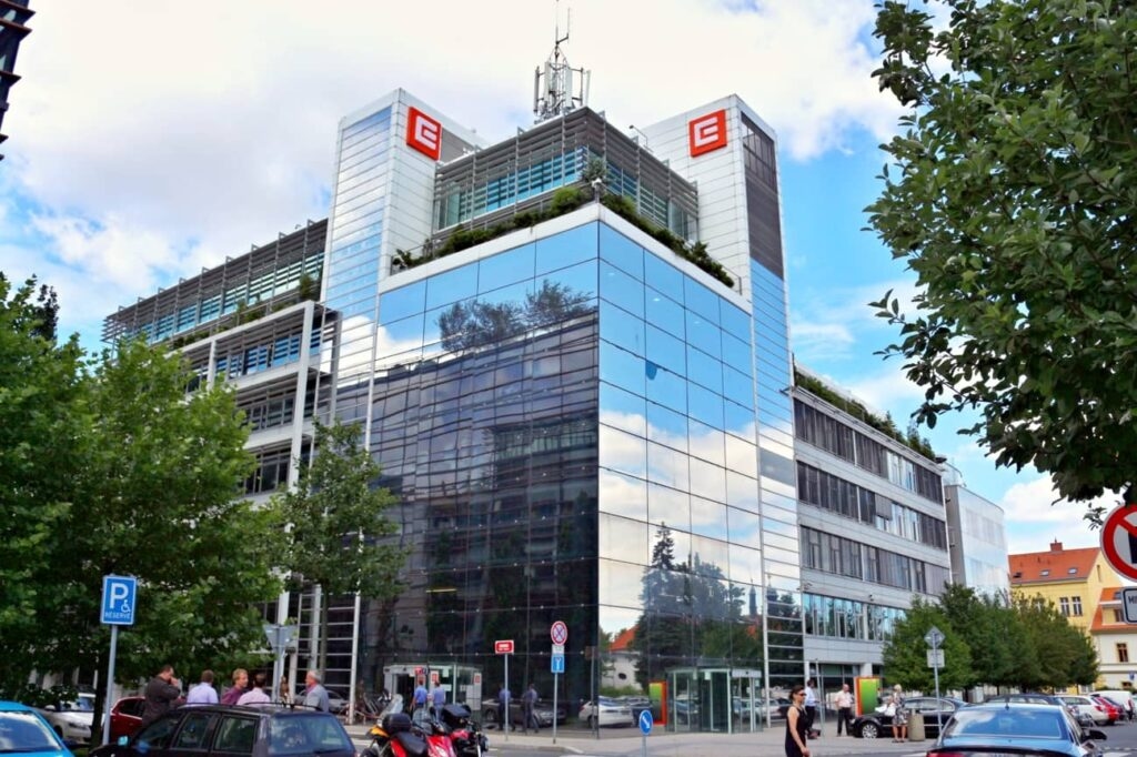 Budova společnosti ČEZ, office
