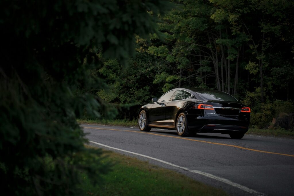 Elektromobil Tesla, elctromobility, electric car