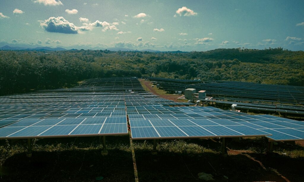 fotovoltaická elektrárna, solární, obnovitelné zdroje, renewables, solar