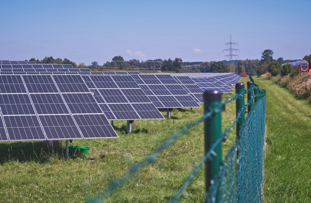 fotovoltaická elektrárna, solární, obnovitelné zdroje, renewables, solar