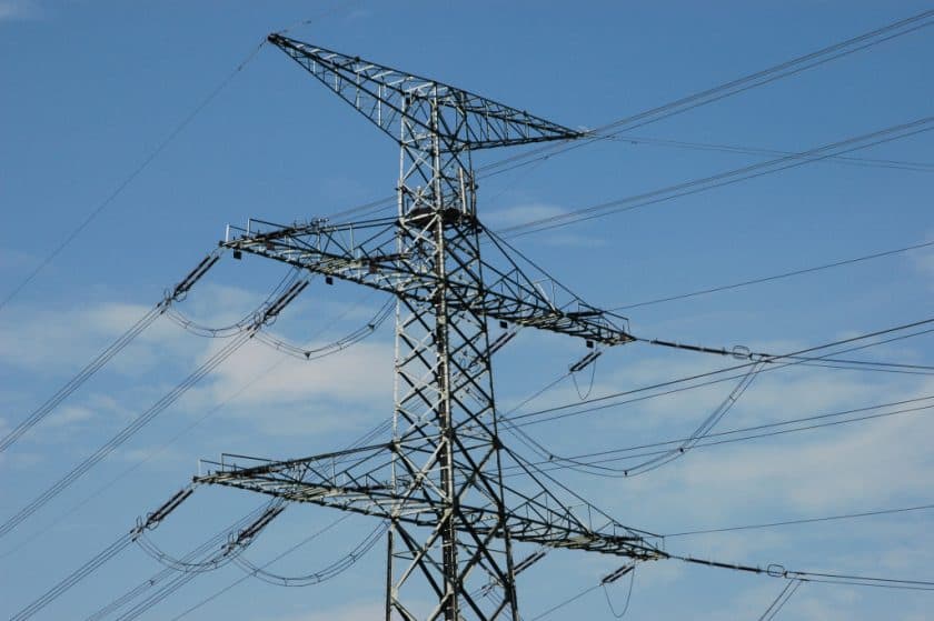dostavat-penize-za-odber-elektriny-britanii-umozni-novy-flexibilni-tarif