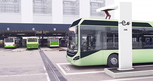 Ukázka připojení nabíjecího systému ABB k autobusu. Zdroj: abb.com.my