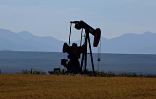 oil-pump-51658_1280-1024x653