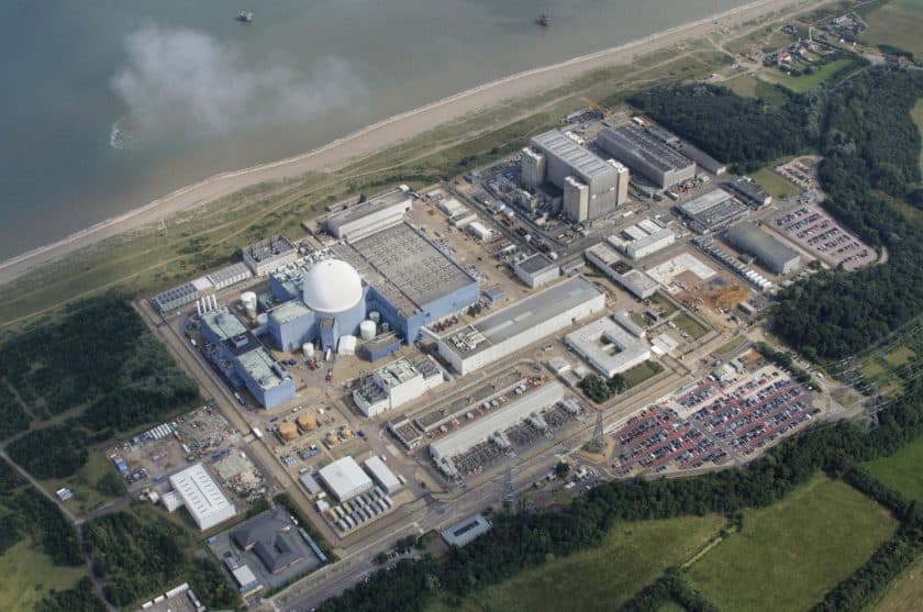 Velká Británie odejde také z Euratomu, co to přinese?