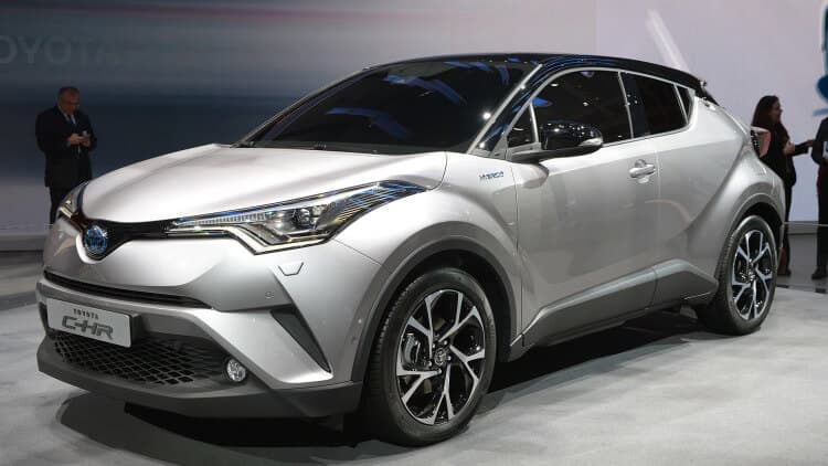 Crossover Toyota C-HR, zdroj: aolcdn.com