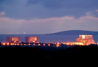 Nad Hinkley Pointem se stahují mraky. Pochybností o projektu za desítky miliard euro přibývá. Rozhodnutí o jeho realizaci se tak oddaluje. Autor: Jens Roesner, flickr.com