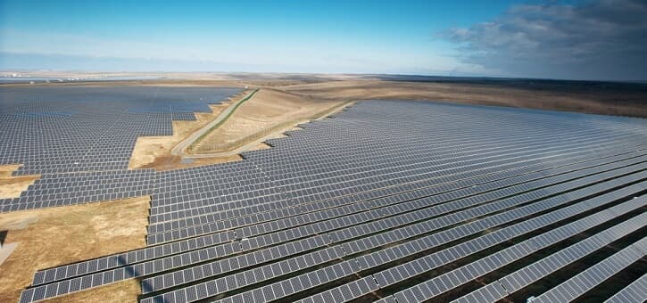 solarni-energie-57-gw-nove-instalovaneho-vykonu-v-roce-2015