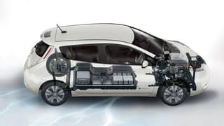 2016-nissan-leaf-electric-car-large-725x408