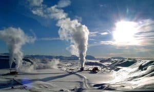 Enel dokončil světově první geotermálně-biomasovou hybridní elektrárnu