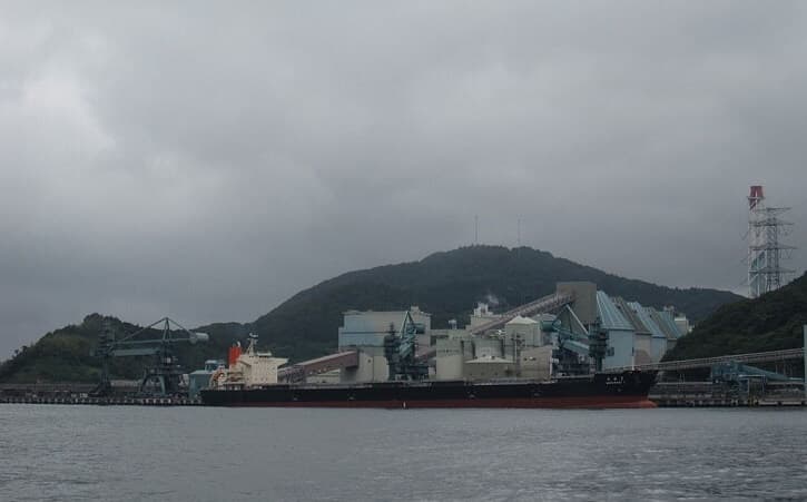 eia-japonsko-planuje-pristim-desetileti-az-20-gw-novych-uhelnych-blocich