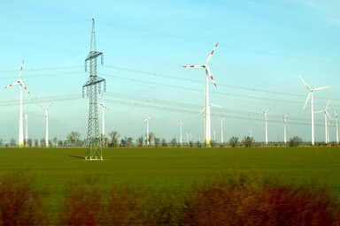 Německé větrné elektrárny s přenosovým vedením