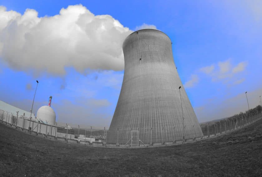 prvni-jaderny-blok-ve-spojenych-arabskych-emiratech-zacal-dodavat-elektrinu-site