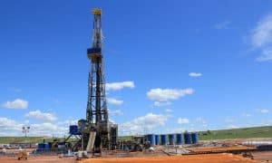 Saudi Aramco plánuje zvýšit produkční kapacitu ropy o 550 tis. barelů ropy za den