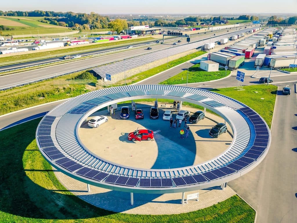 Česko má 5184 dobíjecích bodů pro auta, za řadou zemí EU výrazně zaostává