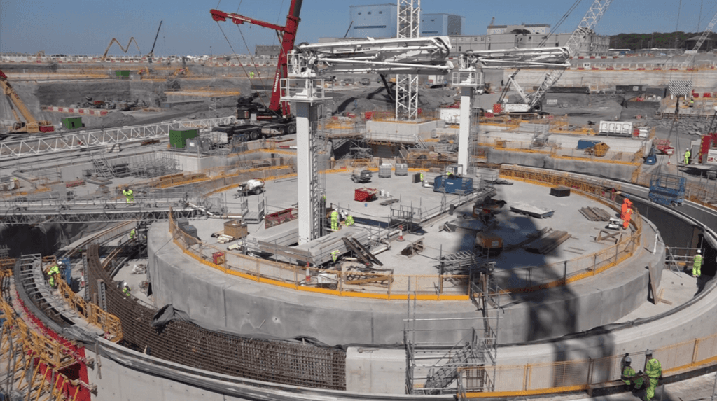 EDF odstaví britskou jadernou elektrárnu Hinkley Point B v roce 2022