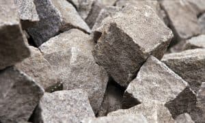 Nové lomy v Česku? Povolení trvá i deset let, hrozí prodražení strategických projektů