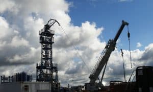 Británie plánuje řešit energetickou krizi povolením frakování plynu. Dopady jsou sporné