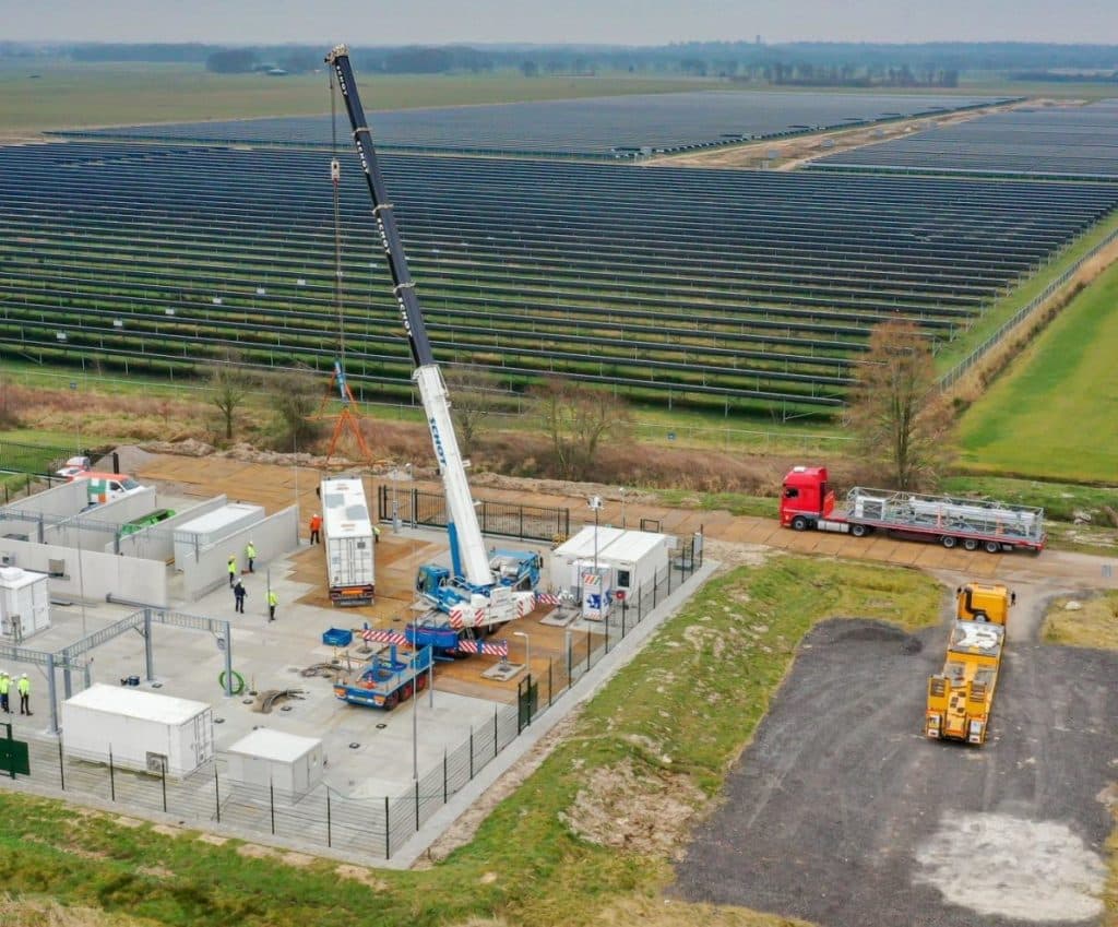 Vyplatí se investovat do zeleného vodíku či plovoucích solárních elektráren?