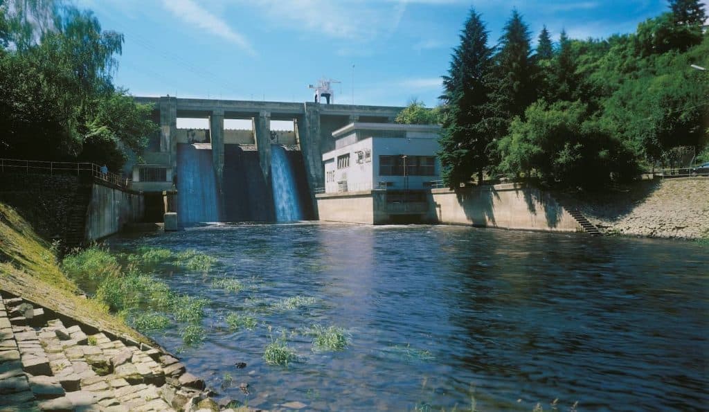 pet-technologickych-smeru-v-energetice-ktere-si-rikaji-o-pozornost