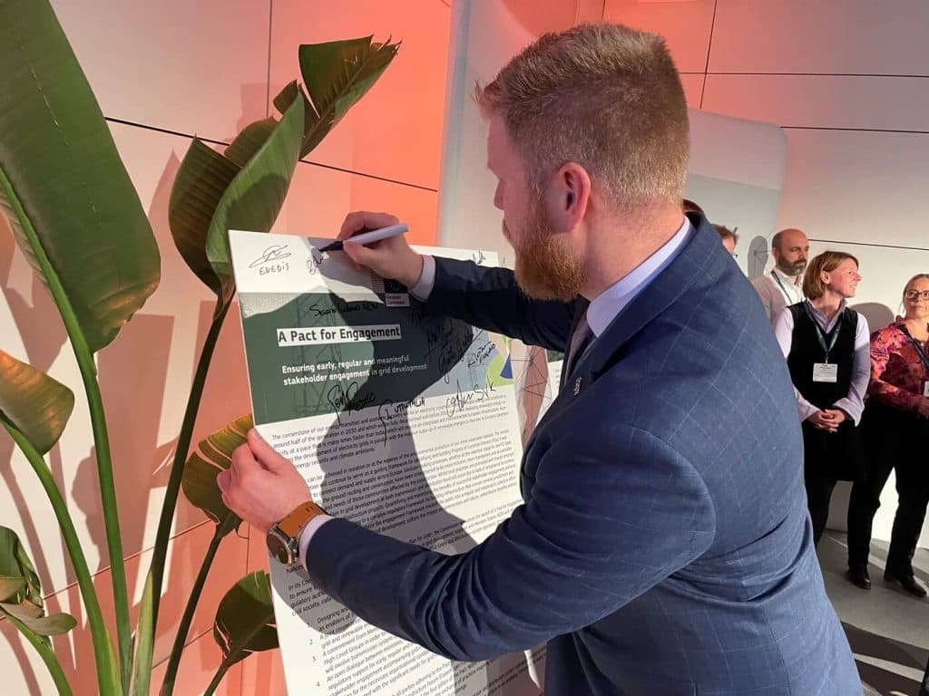 ČEPS podepsala Pakt o angažovanosti