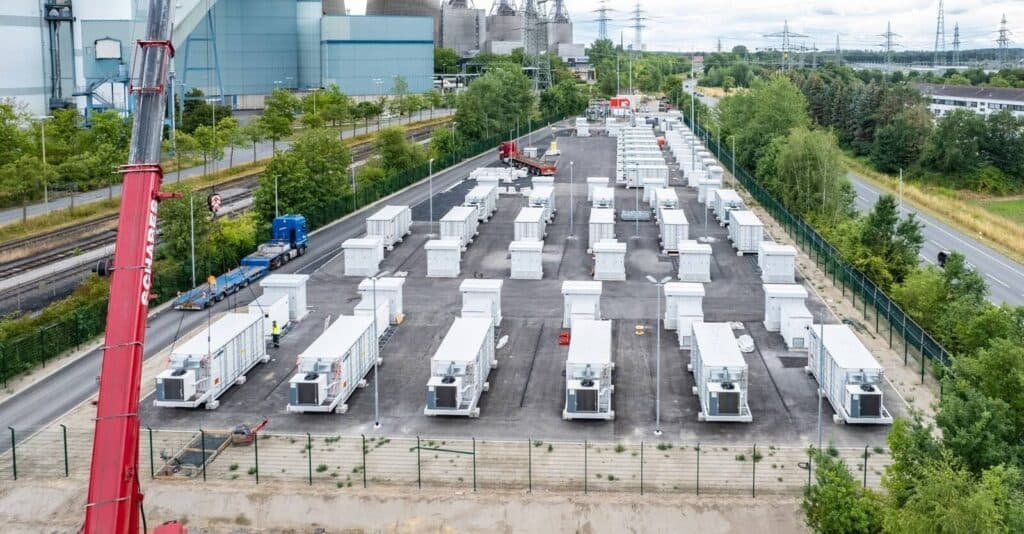 Siemens a AES vytvoří společný podnik pro sektor skladování elektřiny