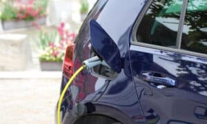 V Německu bylo letos registrováno nejméně automobilů za 35 let. Prodeje elektrických vozidel se naopak zdvojnásobily
