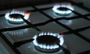 Vláda debatovala o horním limitu cen energií, prověří, jak postupují jiné země