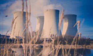 Británie a USA urychlí výstavbu jaderných elektráren, vzniknou i pracovní místa