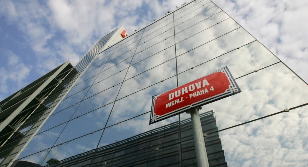 budova, ČEZ, duhová, michle