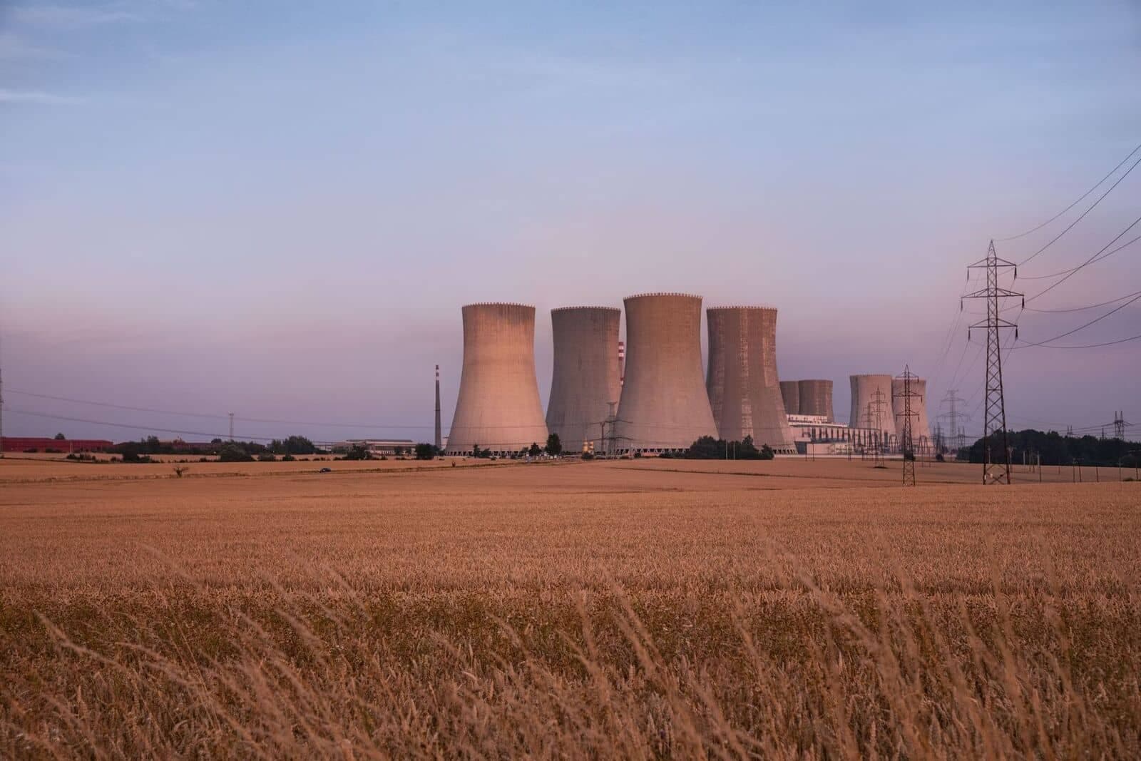 dukovany, nuclear, jaderná elektrárna