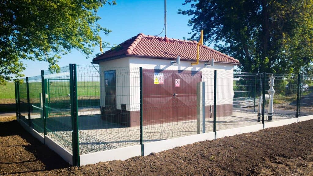 gasnet-dokoncil-rekonstrukci-regulacni-stanice-u-velimi-plyn-ted-v-regionu-proudi-jeste-bezpecneji