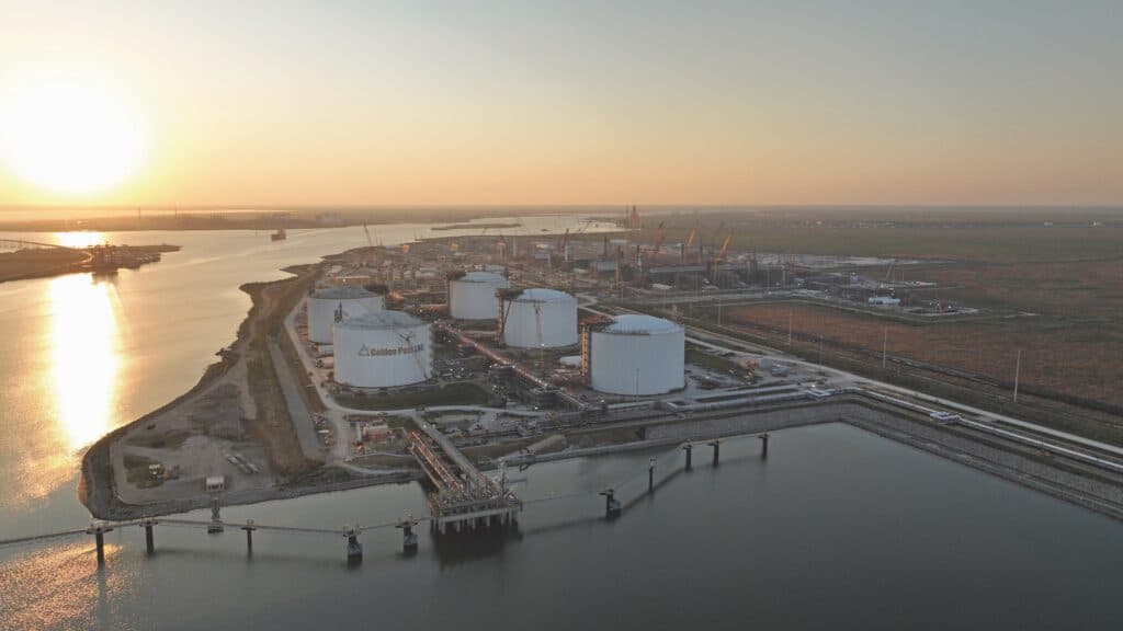 Americký vývoz LNG vyskočil o 23 %, Evropa z něj ale téměř nic navíc nezískala