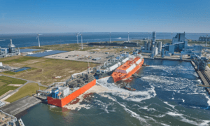 Dovoz LNG do EU klesá čtvrtý měsíc v řadě. Od vrcholu se propadl téměř o 40 %