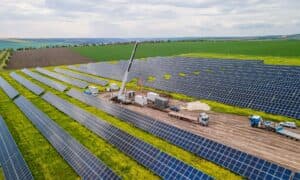 České solární elektrárny již překonaly loňský rok. Míří k překonání důležitého milníku