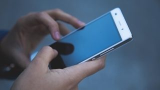 Mobilní telefon