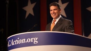 Americký ministre energetiky Rick Perry, Autor: Guillaume Baviere, Flickr