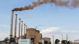 autor:Mriya, https://en.wikipedia.org/wiki/Hazelwood_Power_Station#/media/File:Hazelwood_Power_Station_Closure_1.jpg
