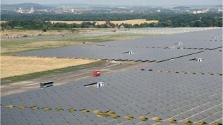 Solární farma Waldpolenz v Německu (zdroj JUWI Group, Wikipedie)