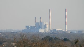 Francouzská uhelná elektrárna Cordemais. Zdroj: wikimedia