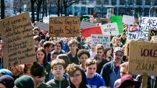 Demonstrace středoškoláků jsou v Německu zdaleka nejhojnějšími (Foto FfF Deutschland, flickr.com).
