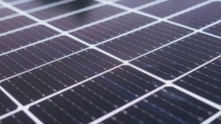 Fotovoltaická elektrárna na střeše Foto: Pexels