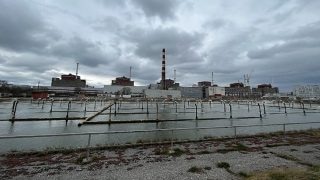 Voda z Dněpru je klíčová pro chlazení Záporožské jaderné elektrárny, využívá k tomu i nádrž v areálu elektrárny