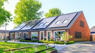 photovoltaics, solar, solární elektrárna, obnovitelné zdroje, domácnost, střešní panely