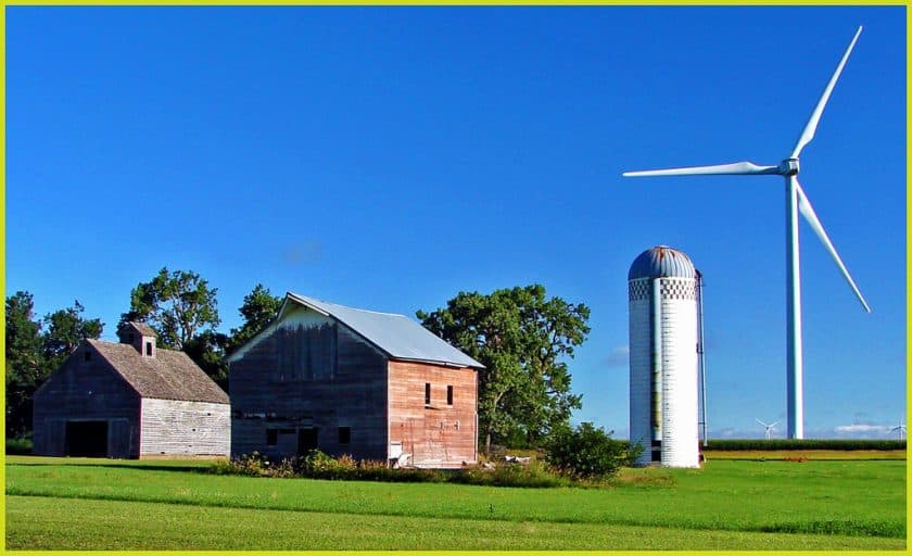 o-wind-turbine-vetrna-turbina-vhodna-do-mesta-video