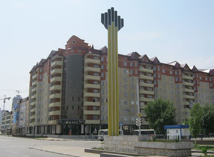 ruska-ropna-spolecnost-rosneft-ve-ctvrtleti-temer-ztrojnasobil-svuj-zisk