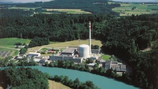 JE Mühleberg, Švýcarsko, https://commons.wikimedia.org/wiki/File:KernkraftwerkM%C3%BChleberg.jpg